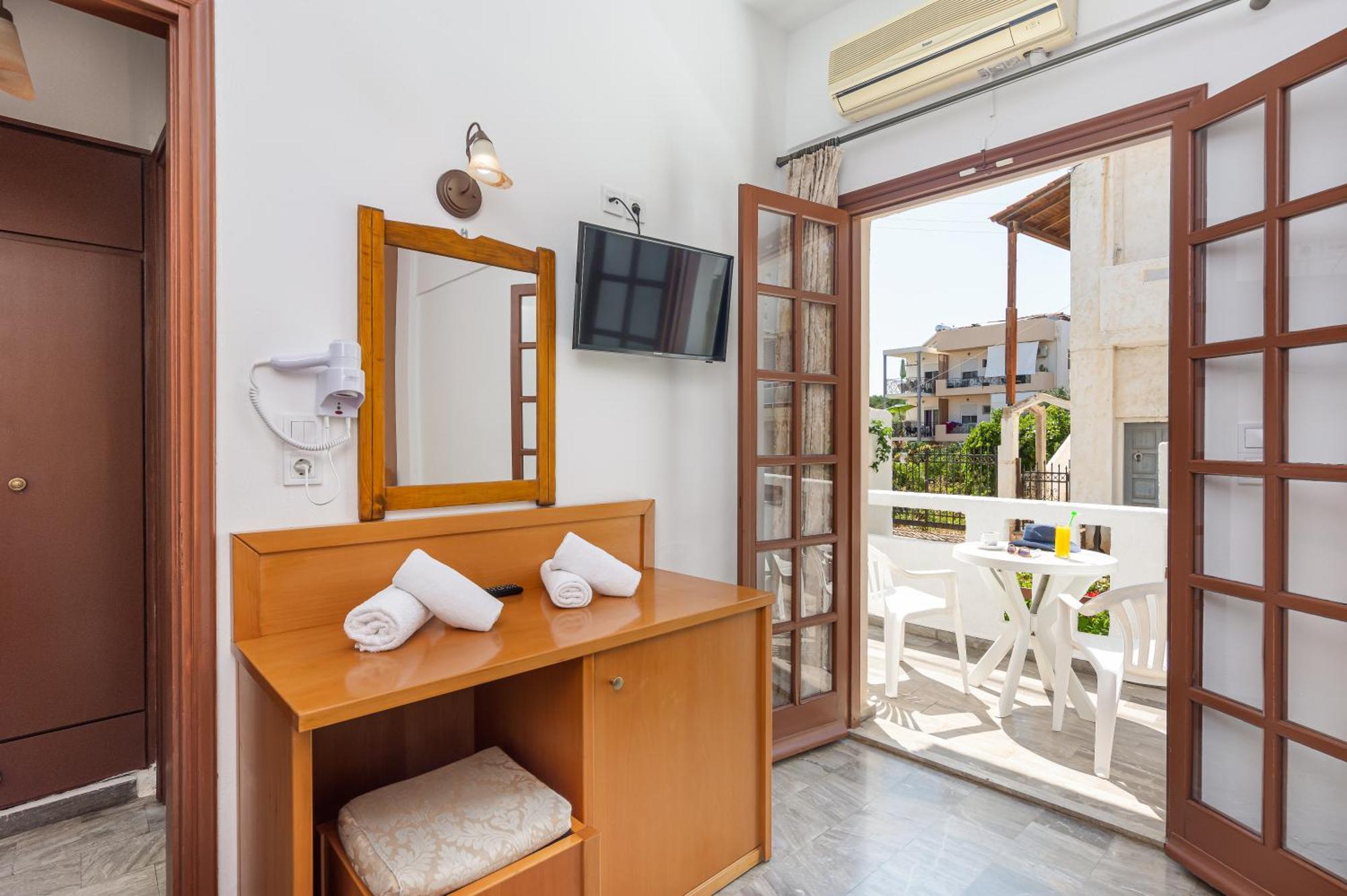Galini Hersonissos (Crete)
